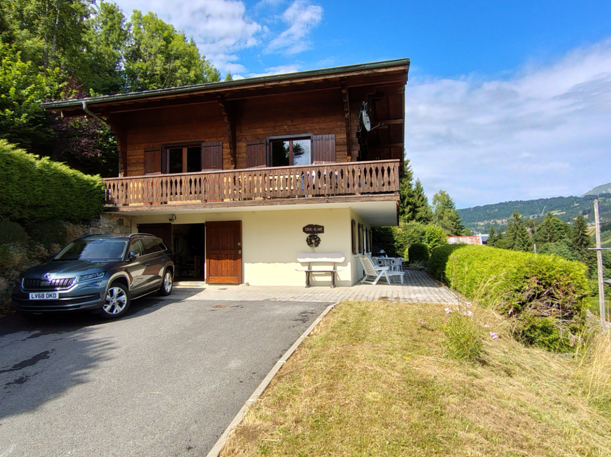 Croc-Blanc-exterieur-ete-location-appartement-chalet-Les-Gets