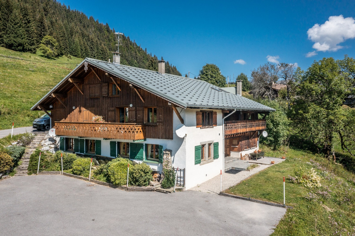 Ferme-de-Lavay-1-exterieur-ete-location-appartement-chalet-Les-Gets