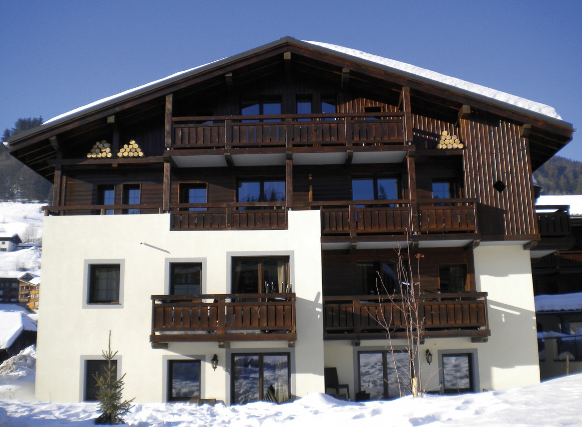 Fermes-d-Emiguy-4-pieces-8-personnes-exterieur-location-appartement-chalet-Les-Gets