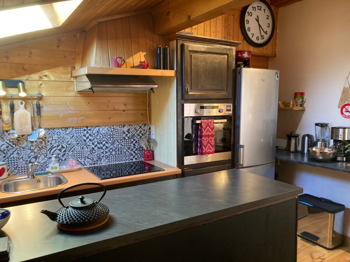 Floriere5-cuisine-location-chalet-appartement-Les-Gets