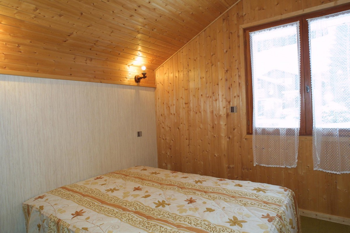 Forge-D-chambre-lit-double-location-appartement-chalet-Les-Gets