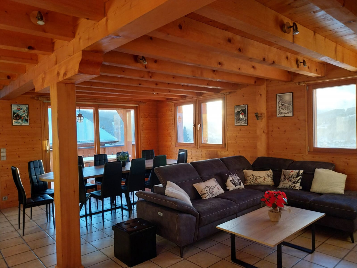 kavakia-salon2-location-appartement-chalet-les-gets-15467827
