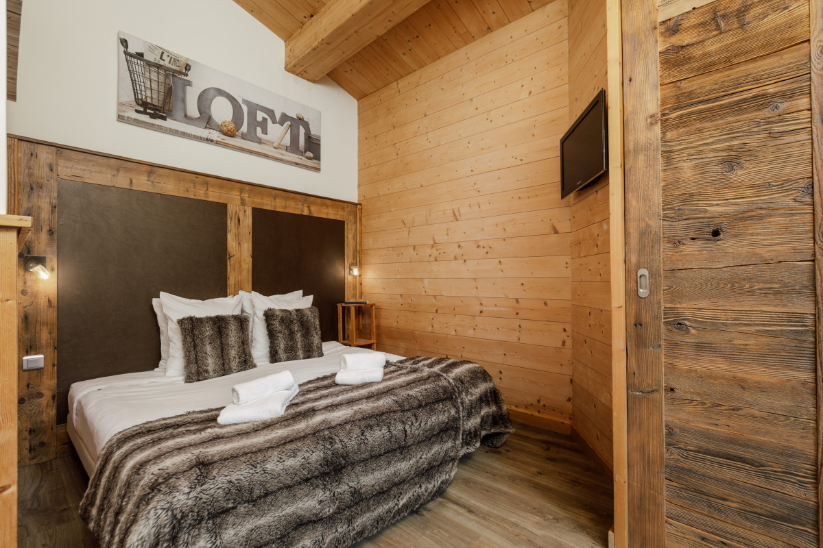 La-Rocade-2-chambre-lit-double-location-appartement-chalet-Les-Gets