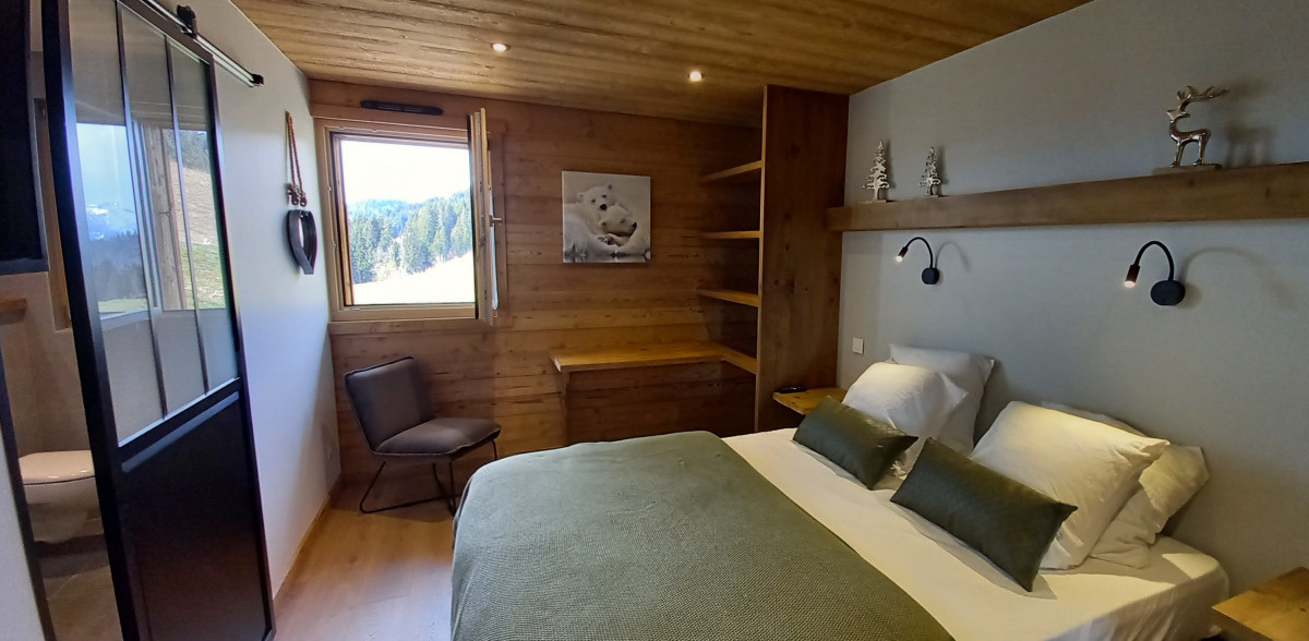 le-char-intérieur-chambre-2-location-appartement-chalet-les-gets