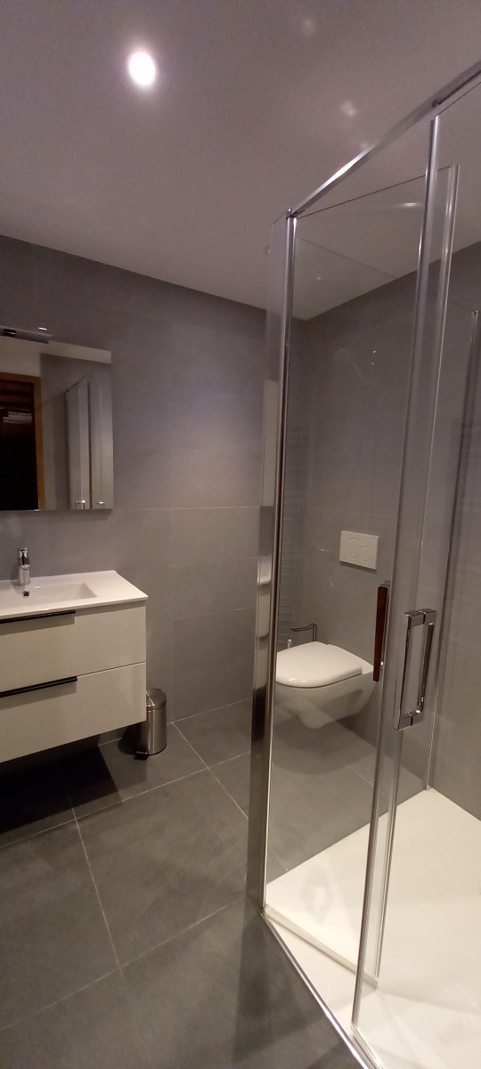 le-char-intérieur-salle-de-bain-5-location-appartement-chalet-les-gets