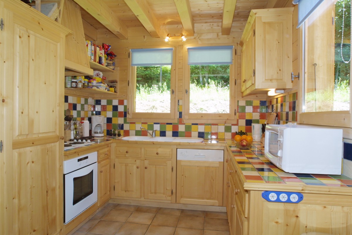 Les-Chouettes-cuisine-location-appartement-chalet-Les-Gets