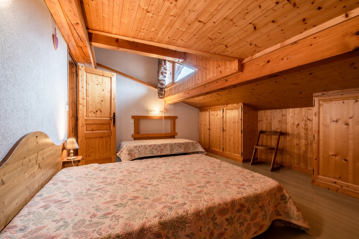 Lou-Baitandys-chambre-location-appartement-chalet-Les-Gets