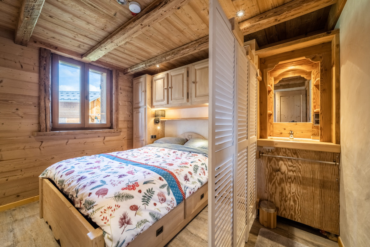 Loupennot-chambre-suite-salle-de-bain-location-appartement-chalet-Les-Gets