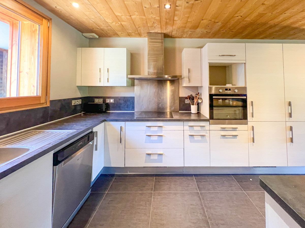 Marly-2-cuisine-location-chalet-appartement-Les-Gets Marly-2-cuisine-location-chalet-appartement-Les-Gets