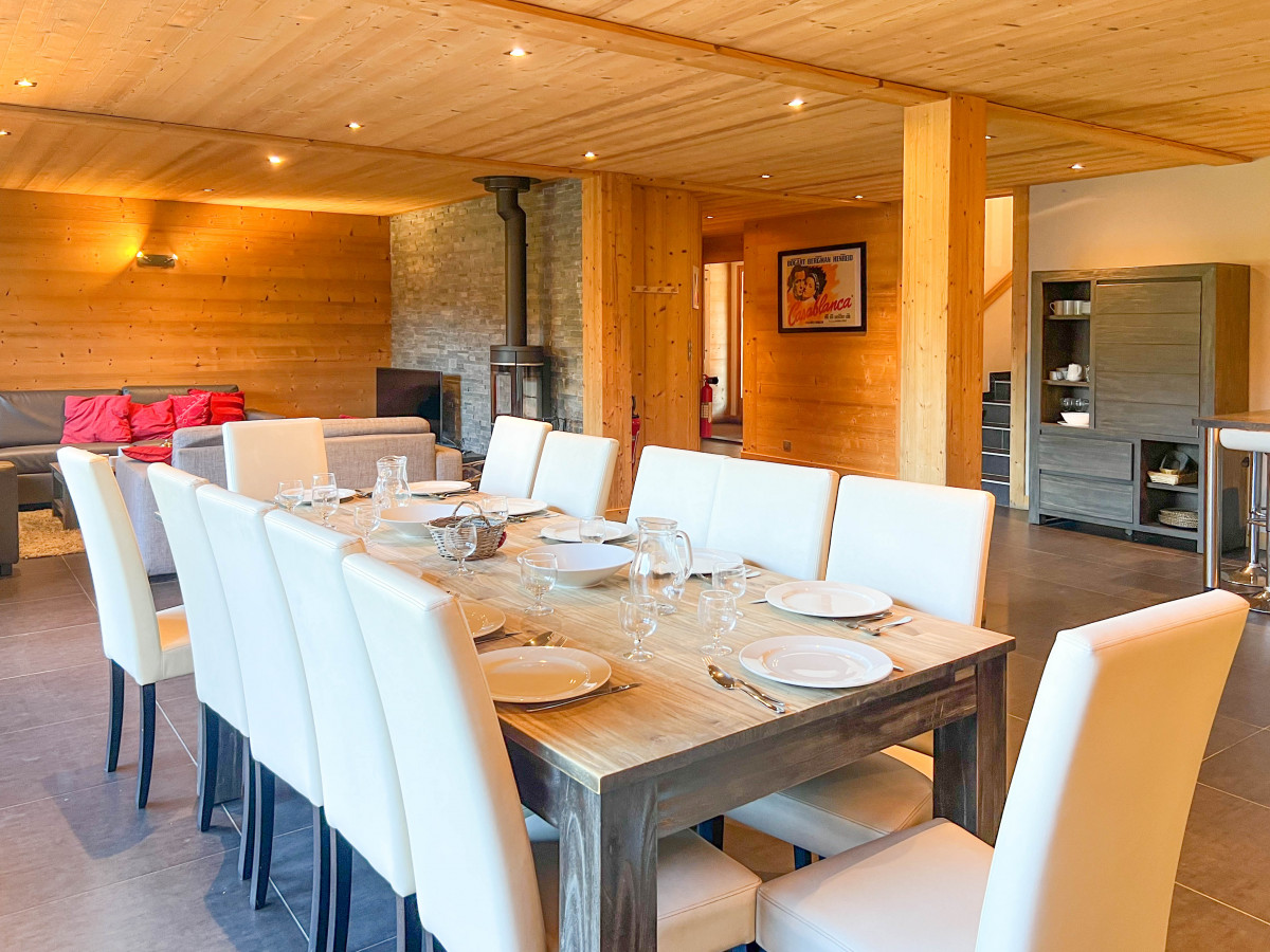 Marly-2-salle-a-manger-salon-location-chalet-appartement-Les-Gets Marly-2-salle-a-manger-salon-location-chalet-appartement-Les-Gets