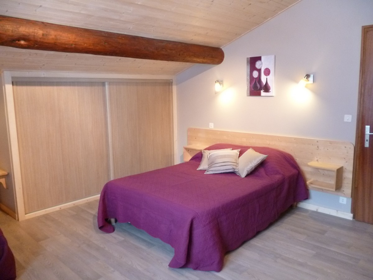 Perrieres-Edelweiss-chambre-double-location-appartement-chalet-Les-Gets