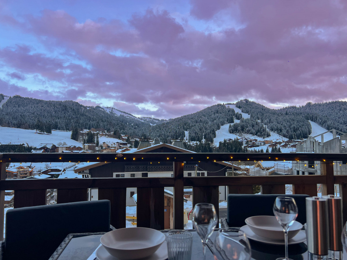 Premiere-loge-1-terrasse-vue-location-appartement-chalet-Les-Gets