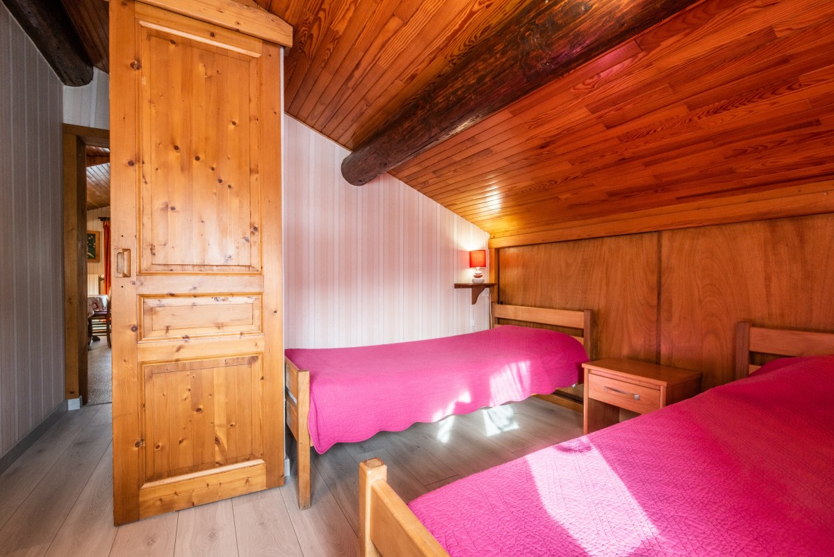 Pressenage-Moineau-chambre-lits-simples-location-appartement-chalet-Les-Gets