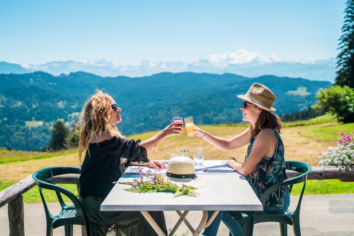 resto-altitude-repas-amies-lesgets