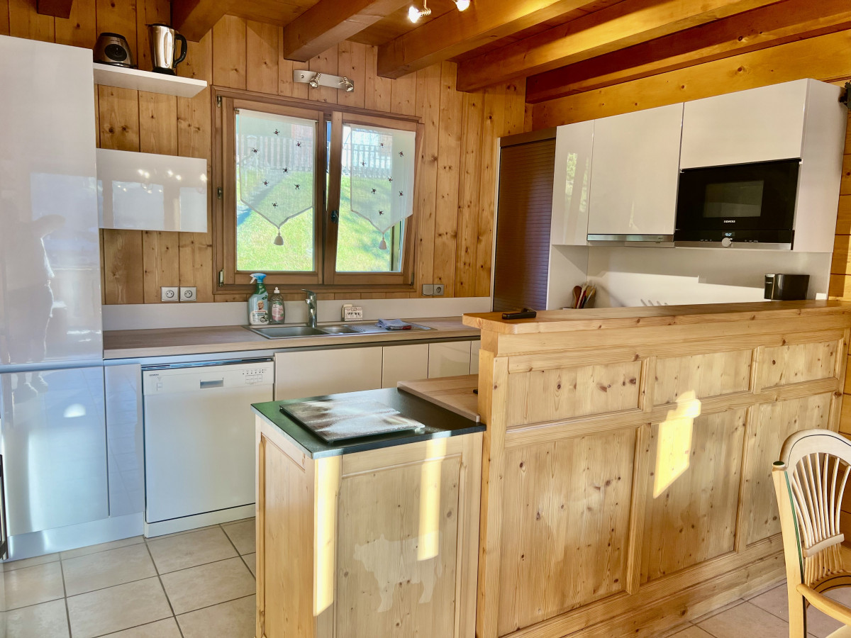 Rocali-cuisine-location-appartement-chalet-Les-Gets