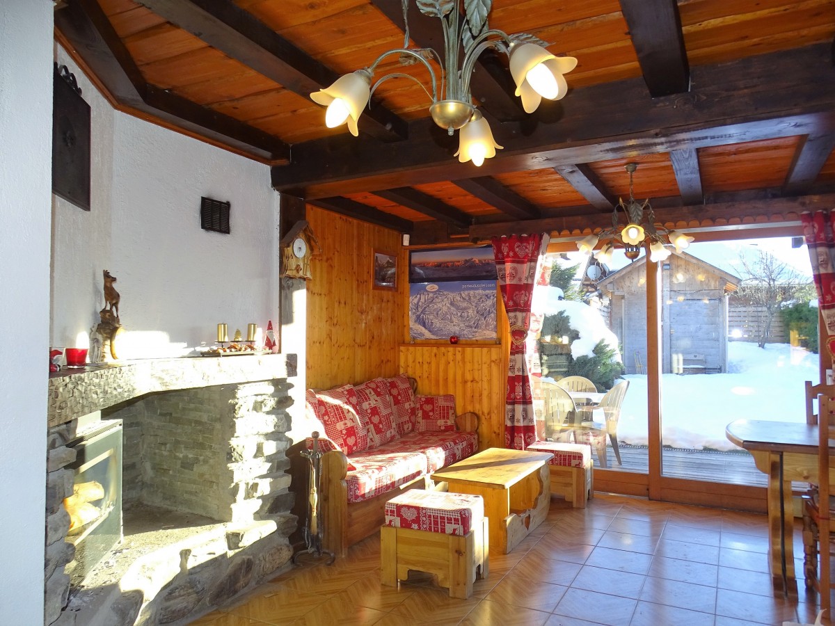 Rose-des-Vents-salon-location-appartement-chalet-Les-Gets