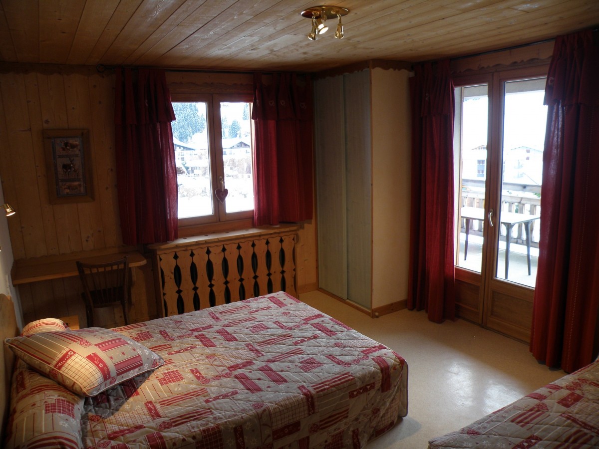 Sapiniere-6-chambre-lit-double-location-appartement-chalet-Les-Gets