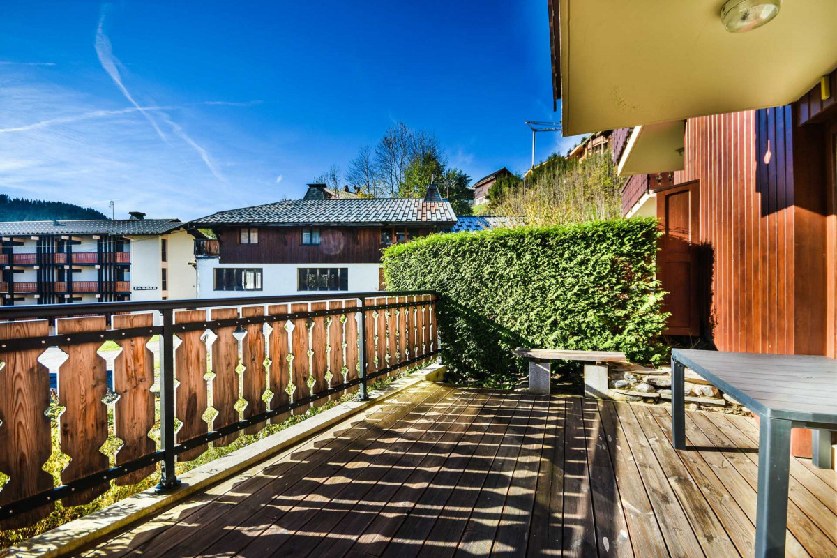 Soleil-de-minuit-terrasse-location-appartement-chalet-les-gets Soleil-de-minuit-terrasse-location-appartement-chalet-les-gets