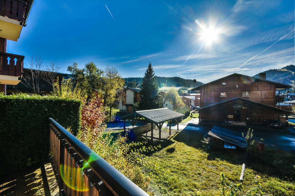 Soleil-de-minuit-terrasse-vue-location-appartement-chalet-les-gets Soleil-de-minuit-terrasse-vue-location-appartement-chalet-les-gets