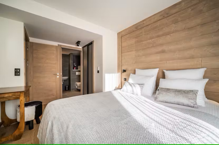 stella-kanoko-chambre-double-location-chalet-appartement-les-gets-14324463-14364720