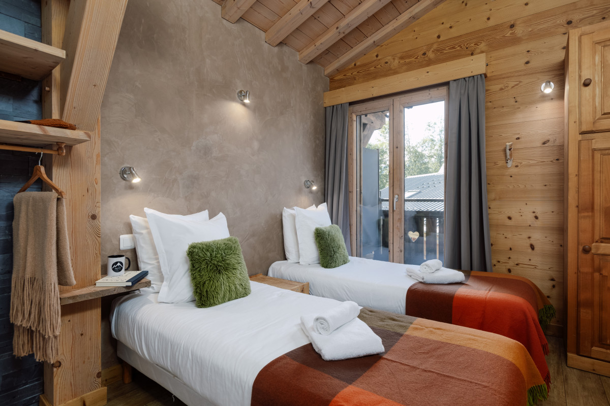 Suite-de-l-Alpe-Mont-Chery-chambre-lits-simples-location-appartement-chalet-Les-Gets
