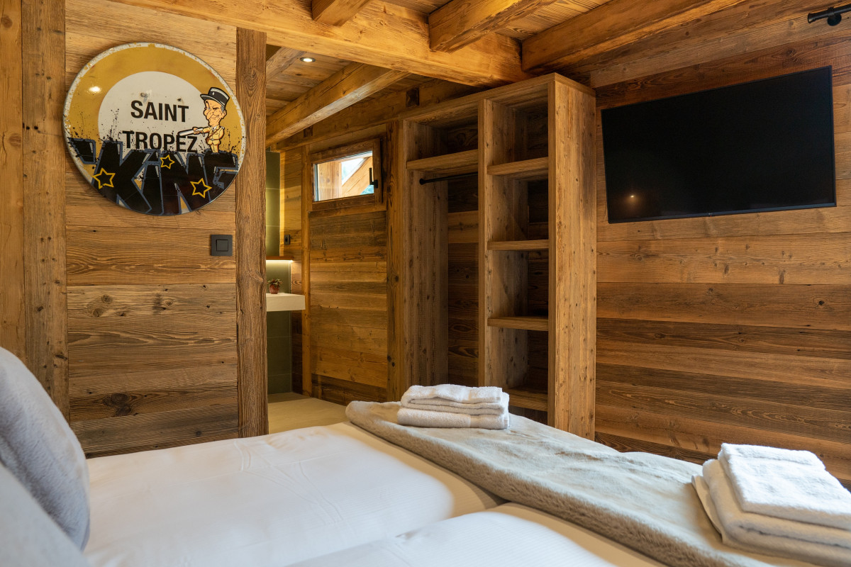teka-roof-top-chambre-lit-double-location-appartement-chalet-Les-Gets teka-roof-top-chambre-lit-double-location-appartement-chalet-Les-Gets