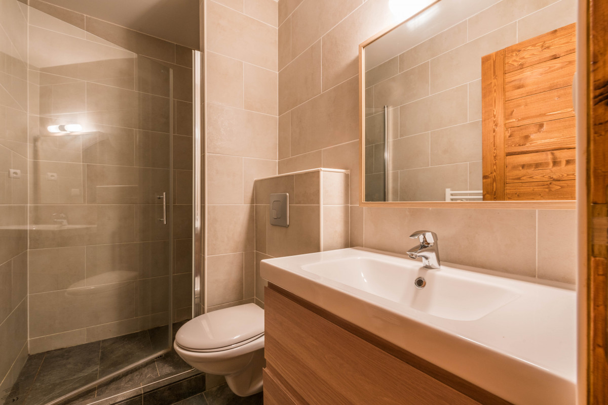 terrasses-perrieres-salle-de-bain-location-appartement-chalet-Les-Gets