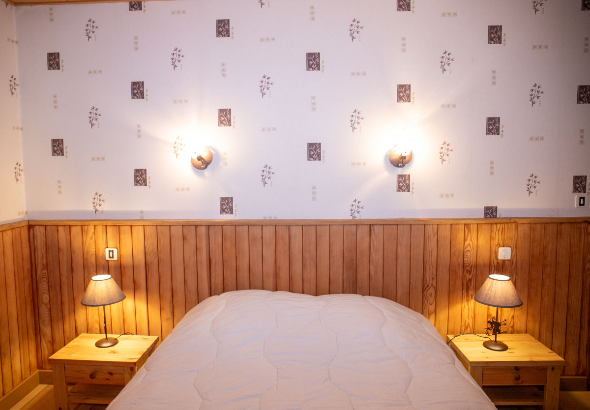 Toure-2-chambre-lit-double-location-appartement-chalet-Les-Gets