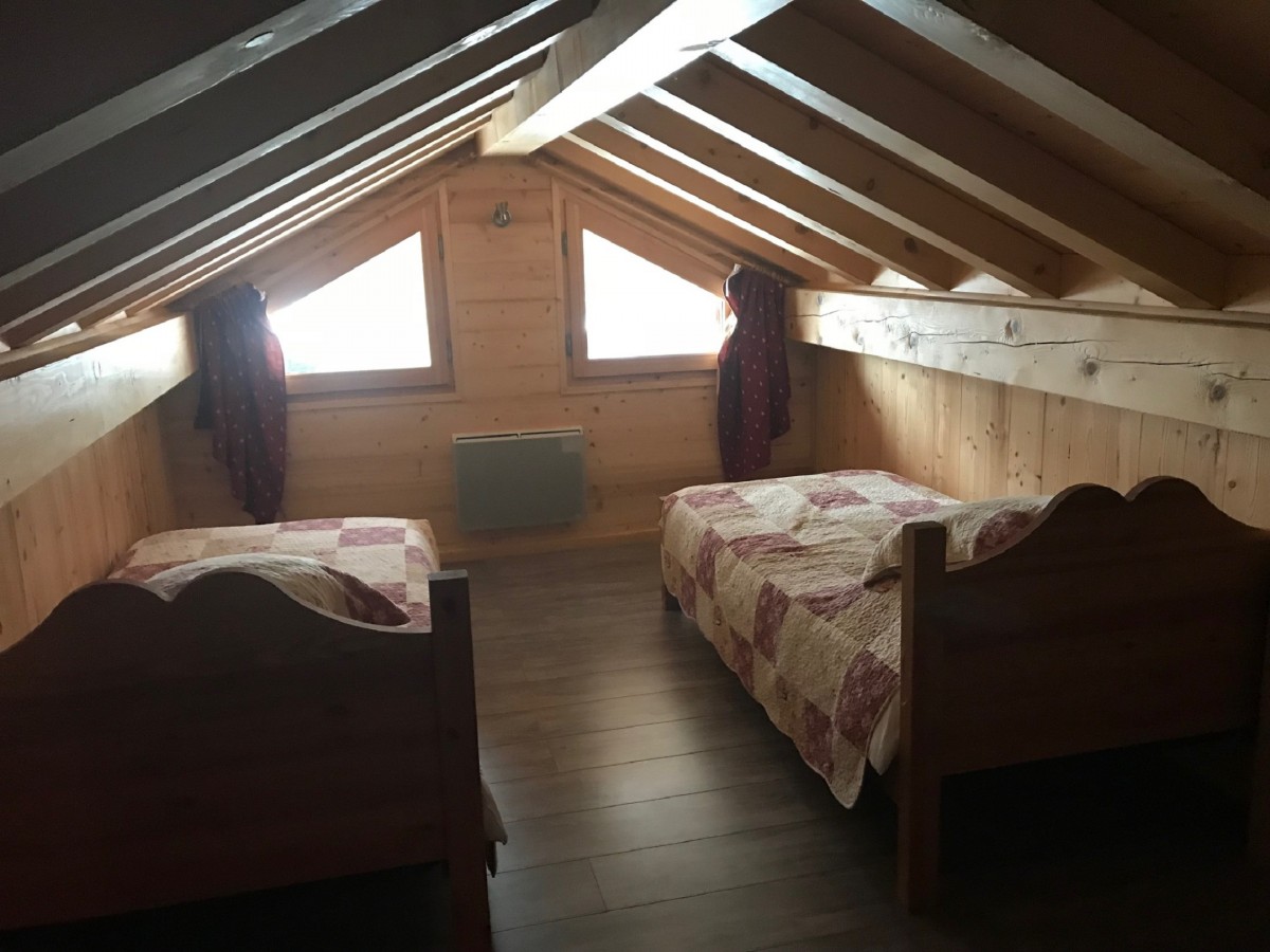  Varlope-chambre-lits-simples4-location-appartement-chalet-Les-Gets