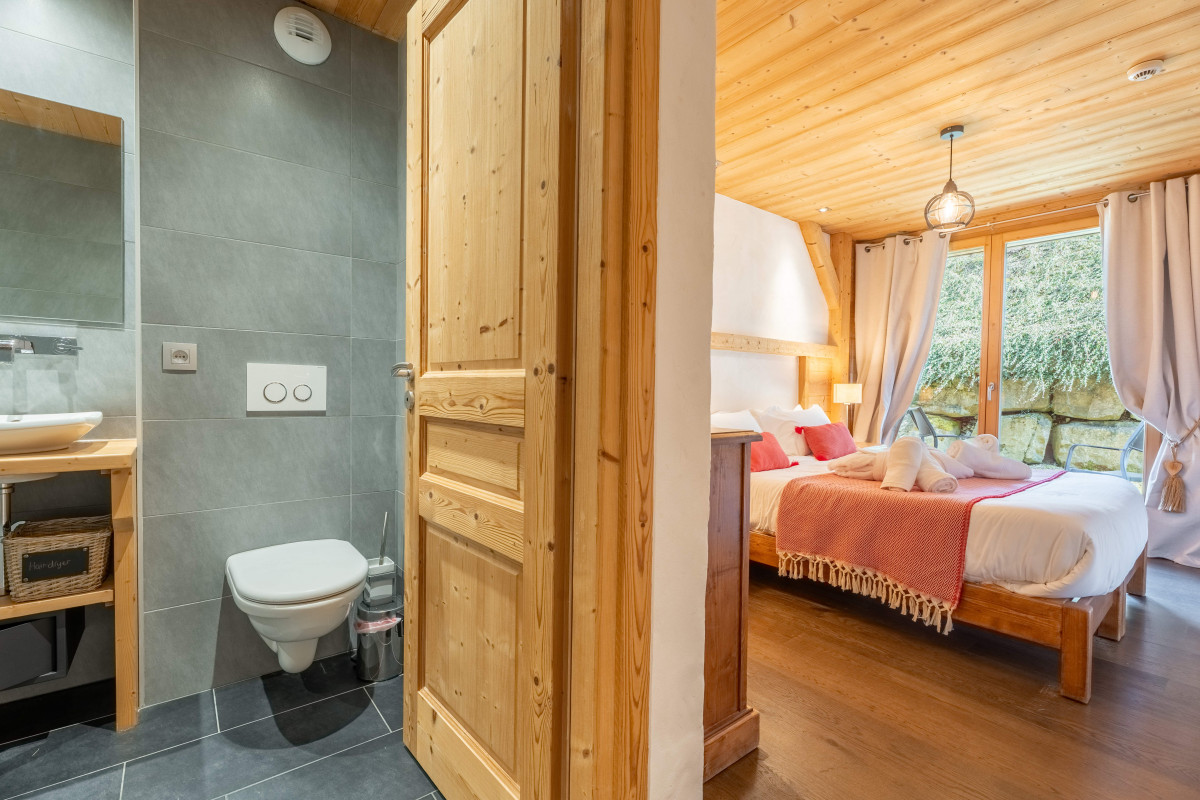 virolet-chambre-piste-rouge-7-appartement-chalet-les-gets-19529749