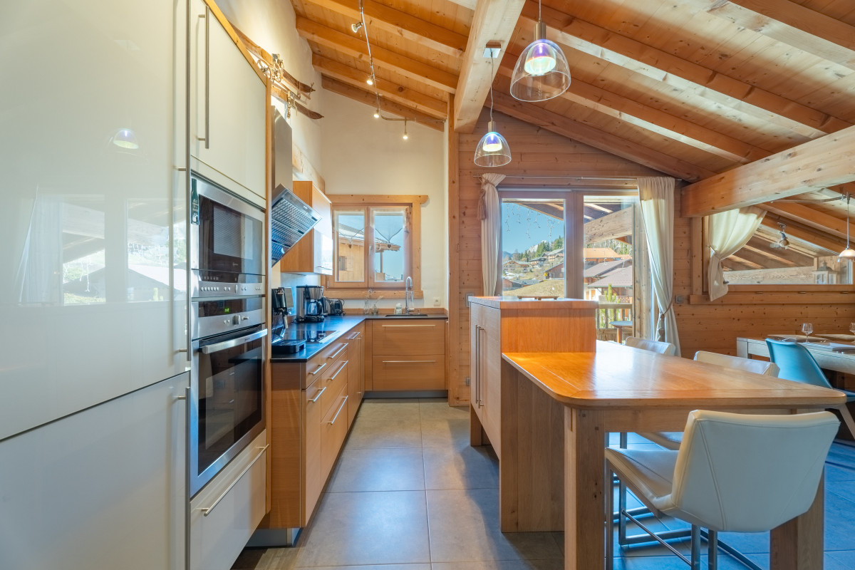 virolet-corniche-cuisine-19382324-location-appartement-chalet-Les-Gets