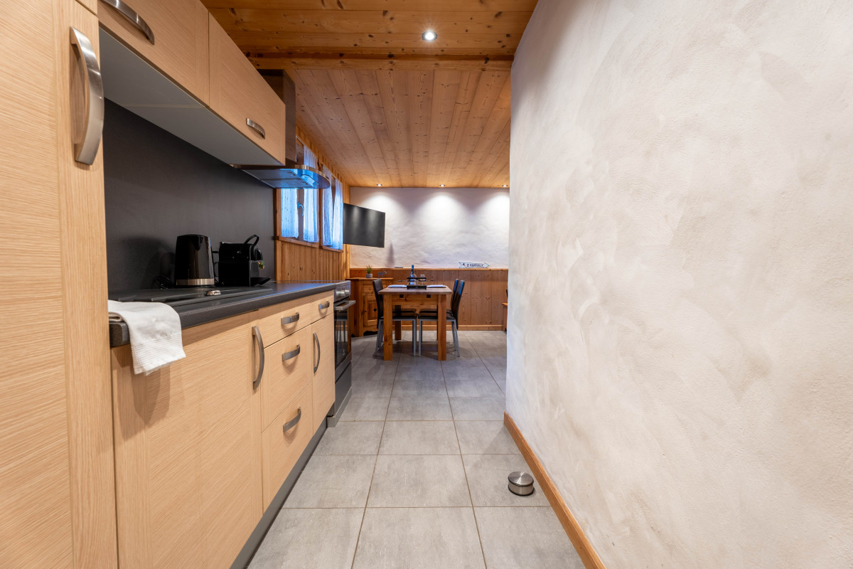 virolet-cosy-coin-cuisine-19382370-location-appartement-chalet-Les-Gets