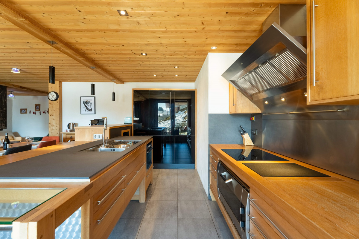 virolet-salle-a-manger-cuisine-salon-location-appartement-chalet-les-gets-19529767