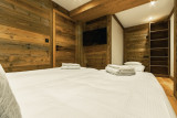 24-teka-ubac-chambre-lit-double-location-appartement-chalet-les-gets