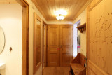 _lv_images__lot_0000000111_06_17120128