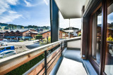 _lv_images__lot_0020312204_05_20433641