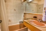 _lv_images__lot_0020322130_07_20434495