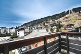 _lv_images__lot_0020392452_06_16765812