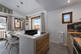 _lv_images__lot_0109021868_02_16769643