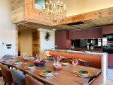Agora-202-cuisine-salle-a-manger-location-appartement-chalet-Les-Gets
