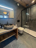 Agora-202-salle-de-bain-douche-location-appartement-chalet-Les-Gets