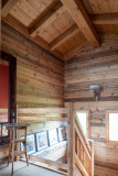 atray-escalier-location-appartement-chalet-Les-Gets