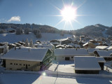 benevy-exterieur-vue-hiver-location-appartement-chalet-Les-Gets