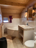 Berthet-Sports-Edelweiss-salle-de-bain-location-appartement-chalet-Les-Gets