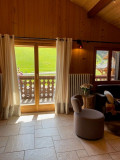 Berthet-Sports-Edelweiss-salon-vue-location-appartement-chalet-Les-Gets