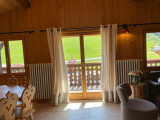 Berthet-Sports-Edelweiss-salon-vue-location-appartement-chalet-Les-Gets