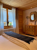Berthet-Sports-Gentianes-chambre-lit-double-location-appartement-chalet-Les-Gets