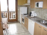 Bois-de-la-dent-3-cuisine-location-appartement-chalet-Les-Gets