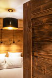 Carmine-A201-chambre-detail-location-appartement-chalet-Les-Gets