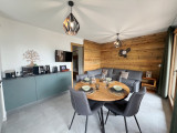 Carmine-Lodge-A205-salon-cuisine-location-appartement-chalet-Les-Gets